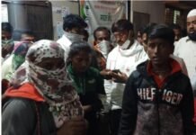 बापरे आष्टी तालुक्यात बिबट्याने पुन्हा केला दोघांवर हल्ला