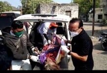 बेवारस वयोवृद्ध महिलेस मिळाले संजय कोठारीन मुळे जीवदान