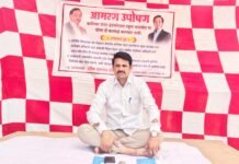 कालिका पोदार स्कूलवरील कारवाईसाठी स्वाभिमान संघटनेचे उपोषण सुरू