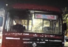 जामखेड जवळ पुन्हा एस टी बसवर अज्ञात हल्लेखोरांची दगडफेक