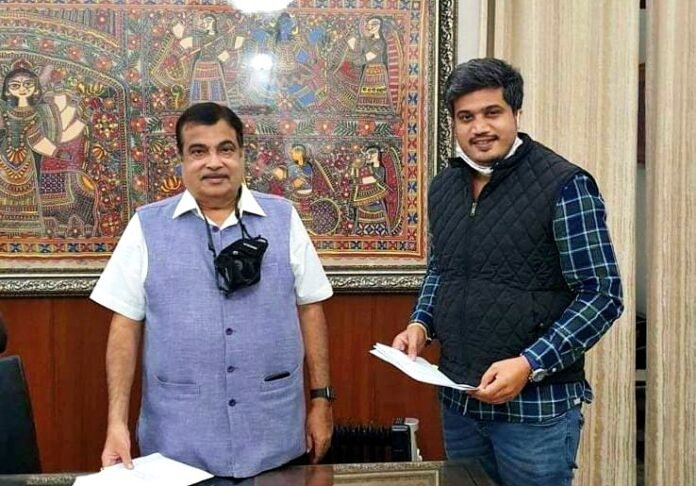 Picsart_22-03-09_16-55-22-712