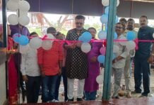 स्थलांतरित बनून चाकरी करण्यापेक्षा उद्योजक बनून मालक व्हा – सिने अभिनेते सुरेश विश्वकर्मा