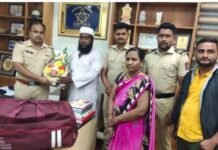 जामखेडच्या रिक्षाचालकाचा प्रामाणिकपणा! महीलेची विसरलेली बॅग व सोने केले परत