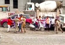 जामखेडला मुख्यमंत्र्यांच्या ताफ्याला शिवसेना उद्धव गटाच्या कार्यकर्त्यांनी घोषणा देऊन केला निषेध….