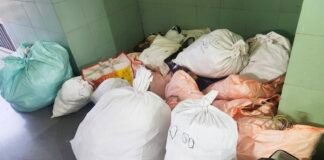 जामखेड शहरात दोन गोळी सेंटरवर पोलिसांचा छापा,२ लाख ३५ हजाराचा गुटखा जप्त, दोघांवर गुन्हा दाखल