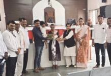 जामखेड लोकन्यायालयात तुटलेले संसार पुन्हा सांधले; पोटगीचे प्रकरण मिटवून कुमटकर दाम्पत्य पुन्हा एकत्र