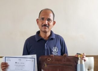 राष्ट्रीय पुरस्कार विजेते शिक्षक रवींद्र भापकर यांचा नॅशनल ज्युरी मेंबर म्हणून सन्मान