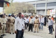 जिल्हाधिकाऱ्यांच्या आदेशाने शहरातील राष्ट्रीय महामार्गाच्या मोजणीस सुरूवात