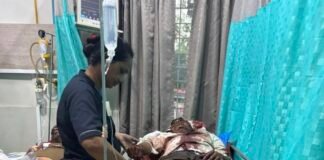 नारळ फोडण्याचा दगड डोक्यात घातला; तरुण गंभीर जखमी