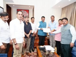शेतकरी कर्जमाफीसह, विद्यार्थ्यांच्या प्रश्नांसंदर्भात आ. रोहित पवार यांची मुख्यमंत्र्यांशी चर्चा