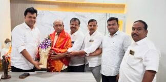 विद्यार्थ्यांच्या आरोग्यासाठी शिवसेनेचा स्तुत्य उपक्रम, जि.प. शाळांमध्ये प्रथमोपचार पेटीचे वितरण