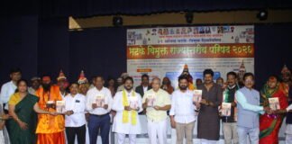 “मतांची दहशत दाखवल्याशिवाय भटके-विमुक्तांना अधिकार मिळणार नाहीत” – प्रकाश आंबेडकरांचे वक्तव्य