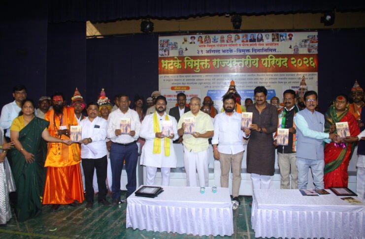 “मतांची दहशत दाखवल्याशिवाय भटके-विमुक्तांना अधिकार मिळणार नाहीत” – प्रकाश आंबेडकरांचे वक्तव्य